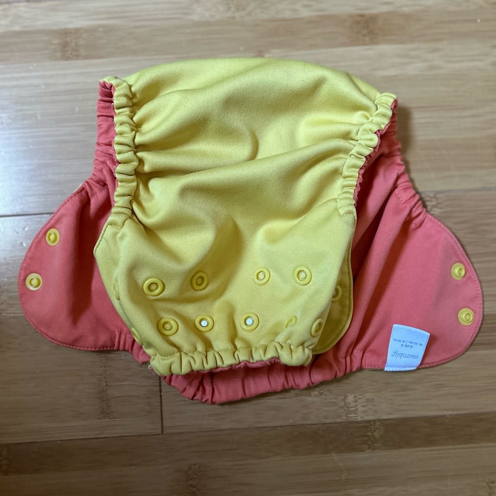 LIKE NEW OUTER - Yellow - size 2